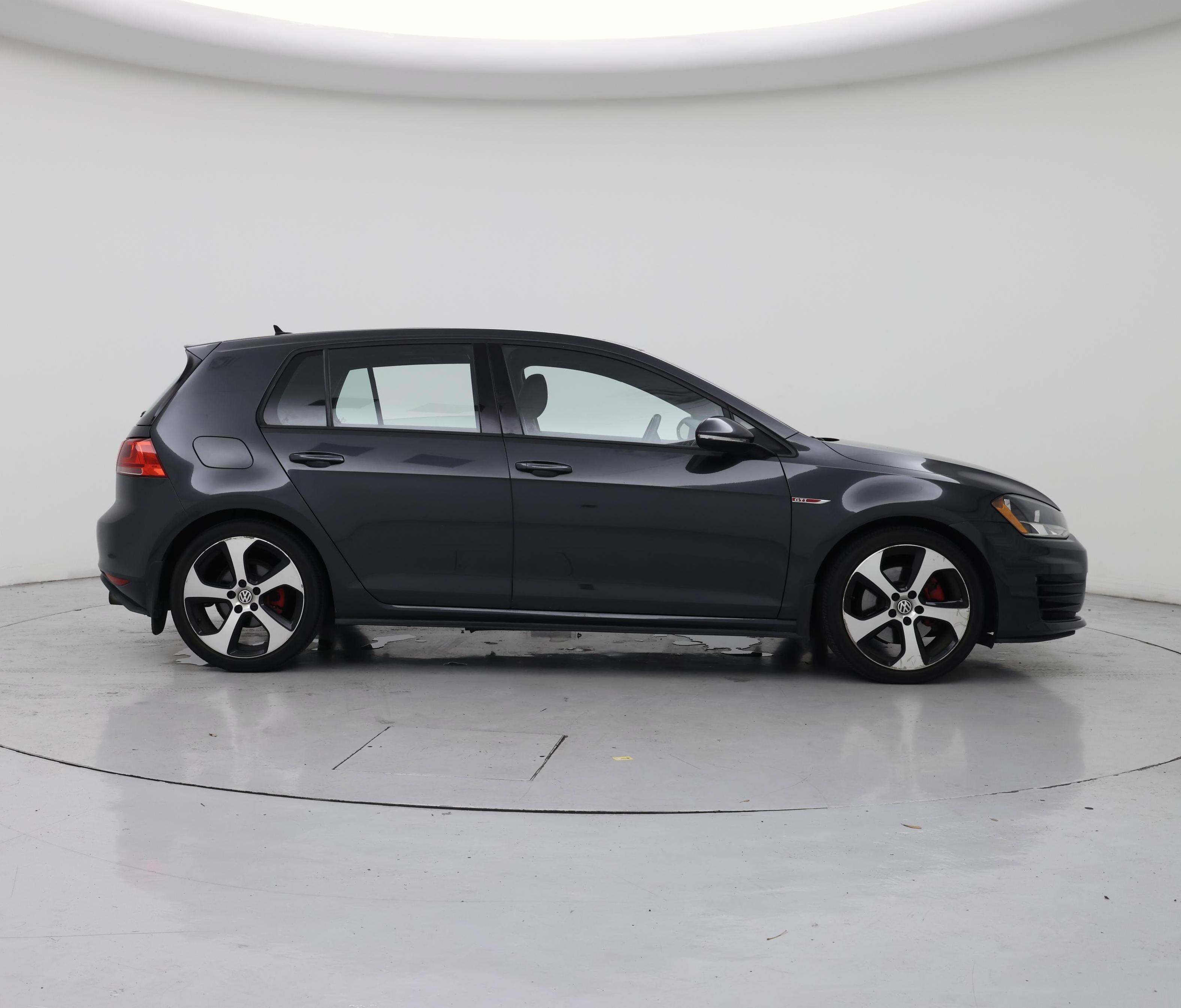 Thumbnail: 2016 Volkswagen Golf - 7