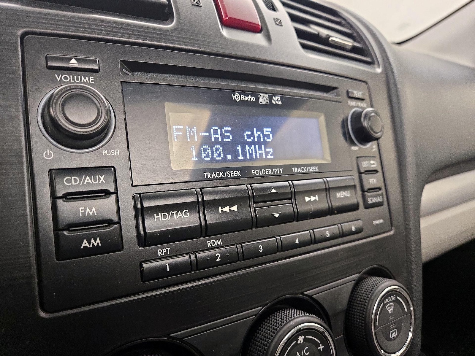 2014 Subaru Forester i Limited - Photo 16