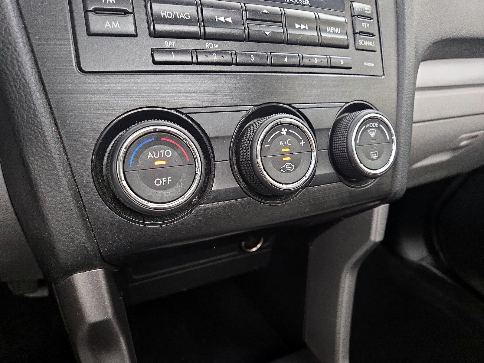 2014 Subaru Forester i Limited - Photo 17