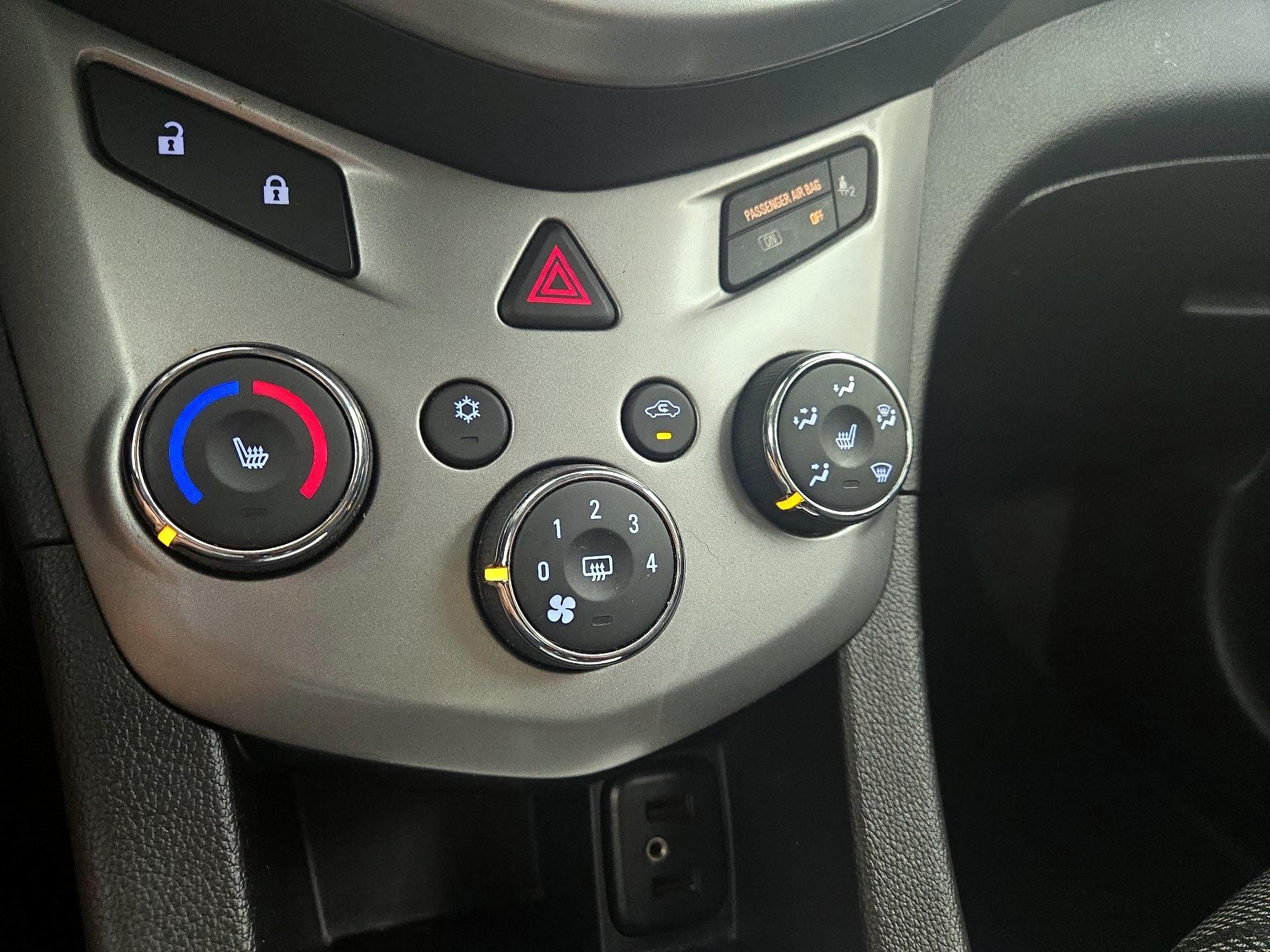 Thumbnail: 2018 Chevrolet Sonic - 16