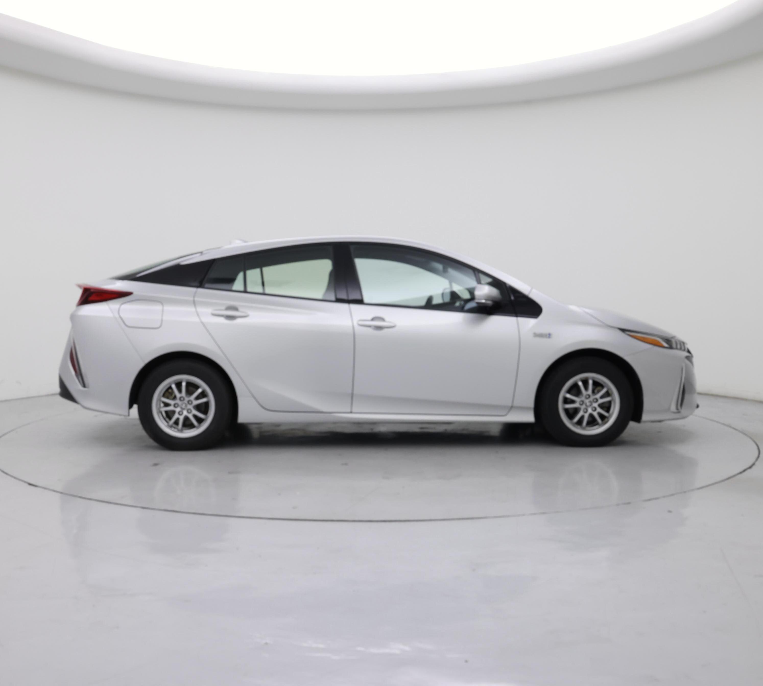 Thumbnail: 2018 Toyota Prius Prime - 7