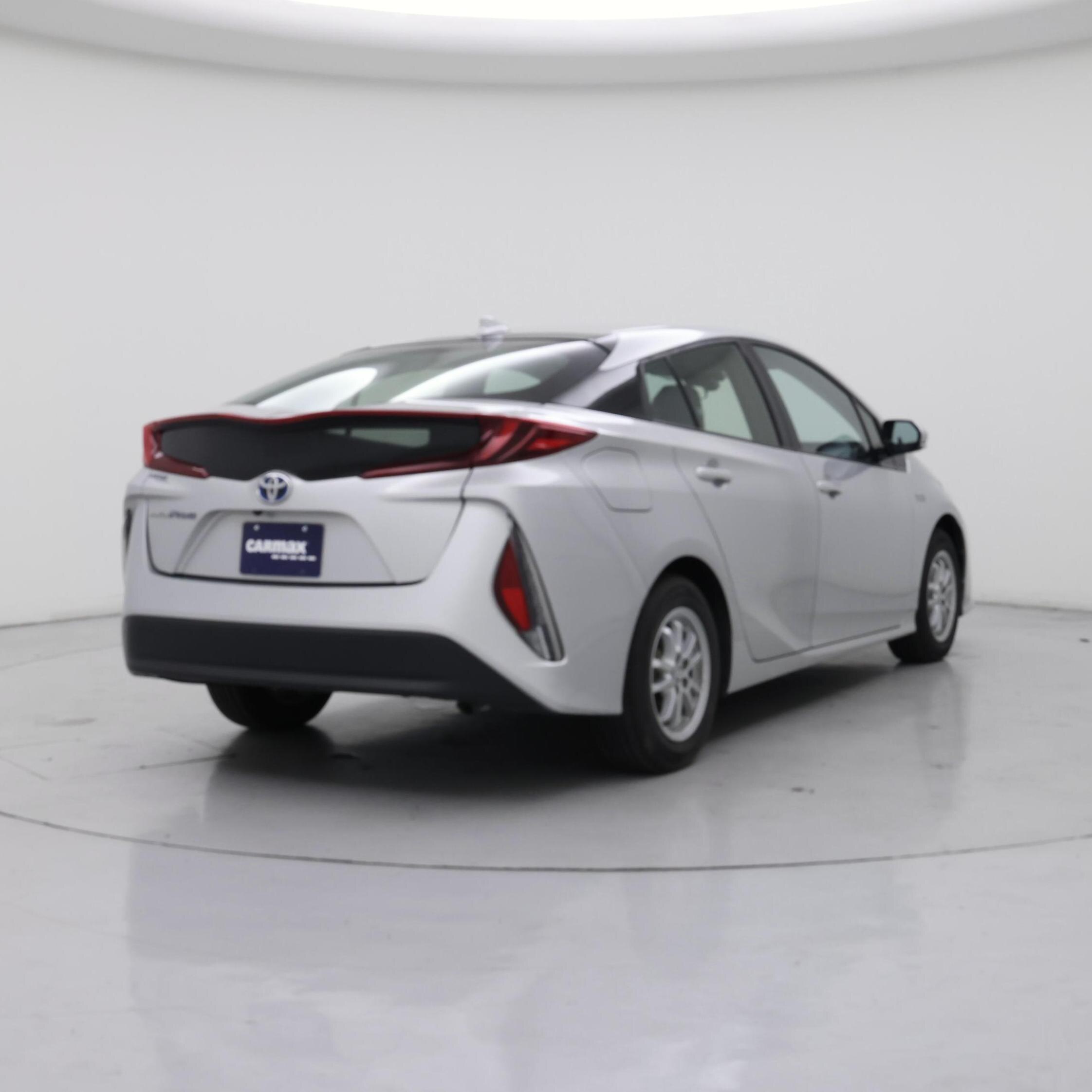 Thumbnail: 2018 Toyota Prius Prime - 8