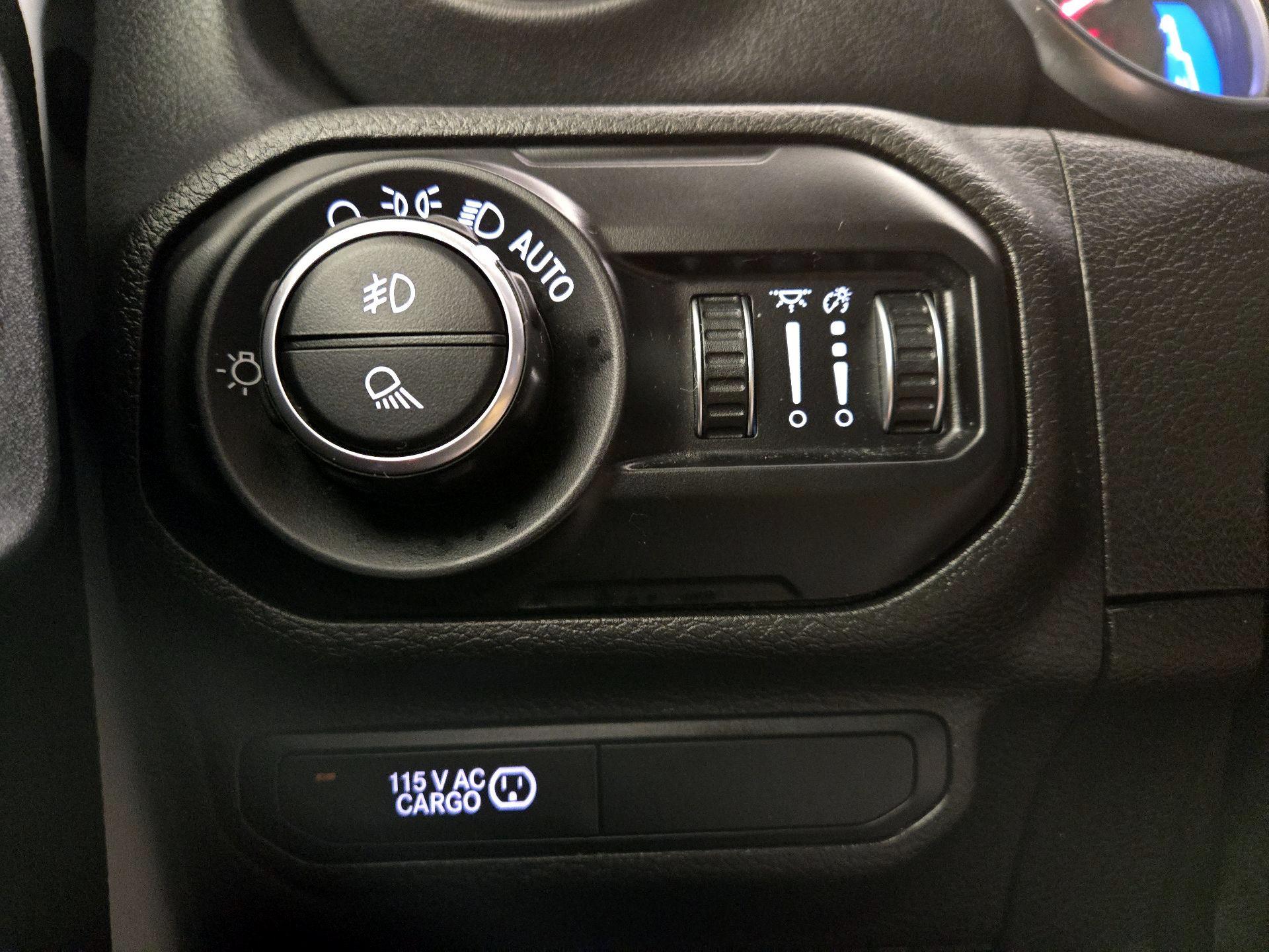 Thumbnail: 2020 Jeep Gladiator - 13