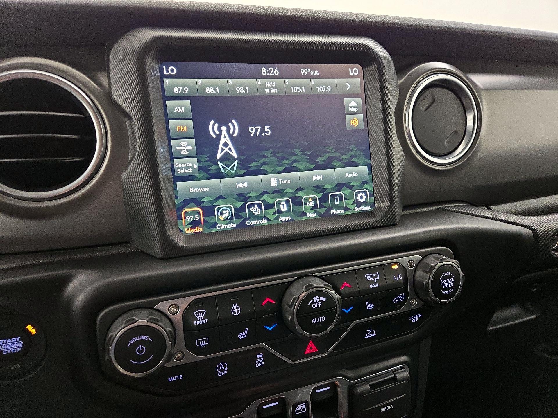 Thumbnail: 2022 Jeep Gladiator - 16