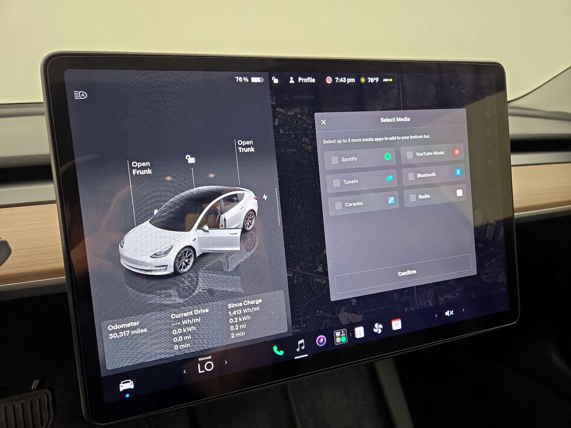 Thumbnail: 2023 Tesla Model 3 - 15