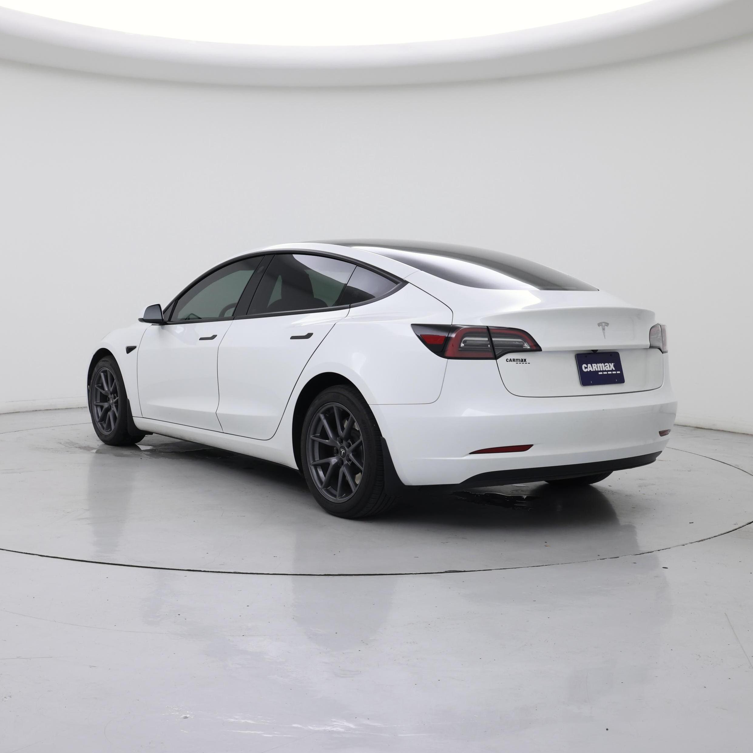 Thumbnail: 2023 Tesla Model 3 - 2