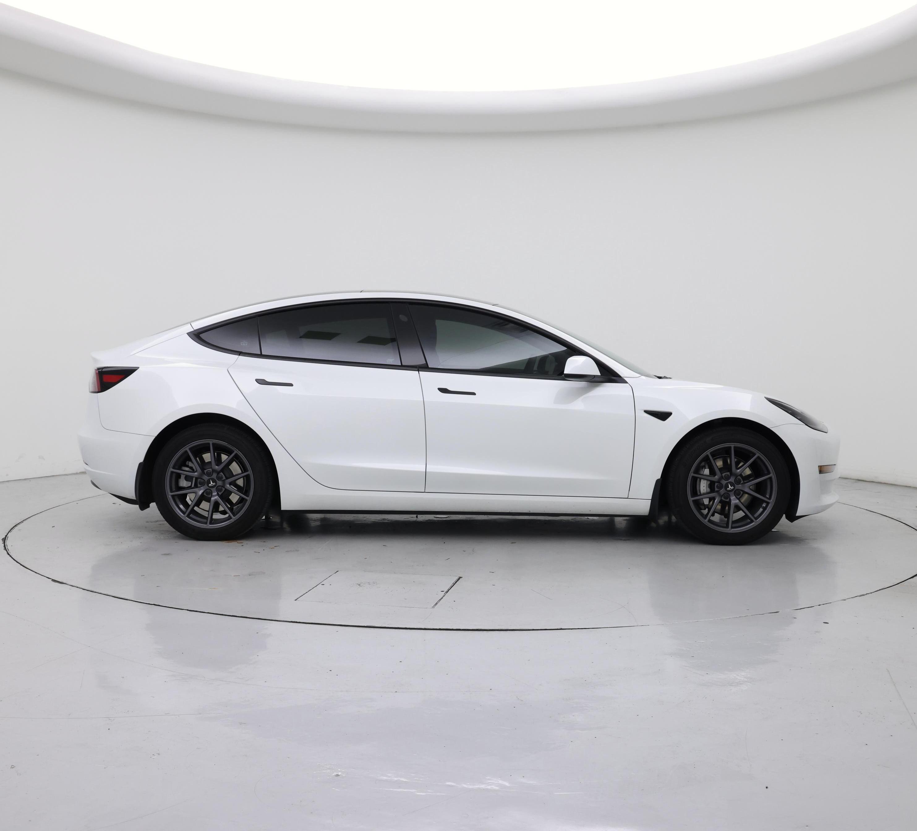 Thumbnail: 2023 Tesla Model 3 - 7
