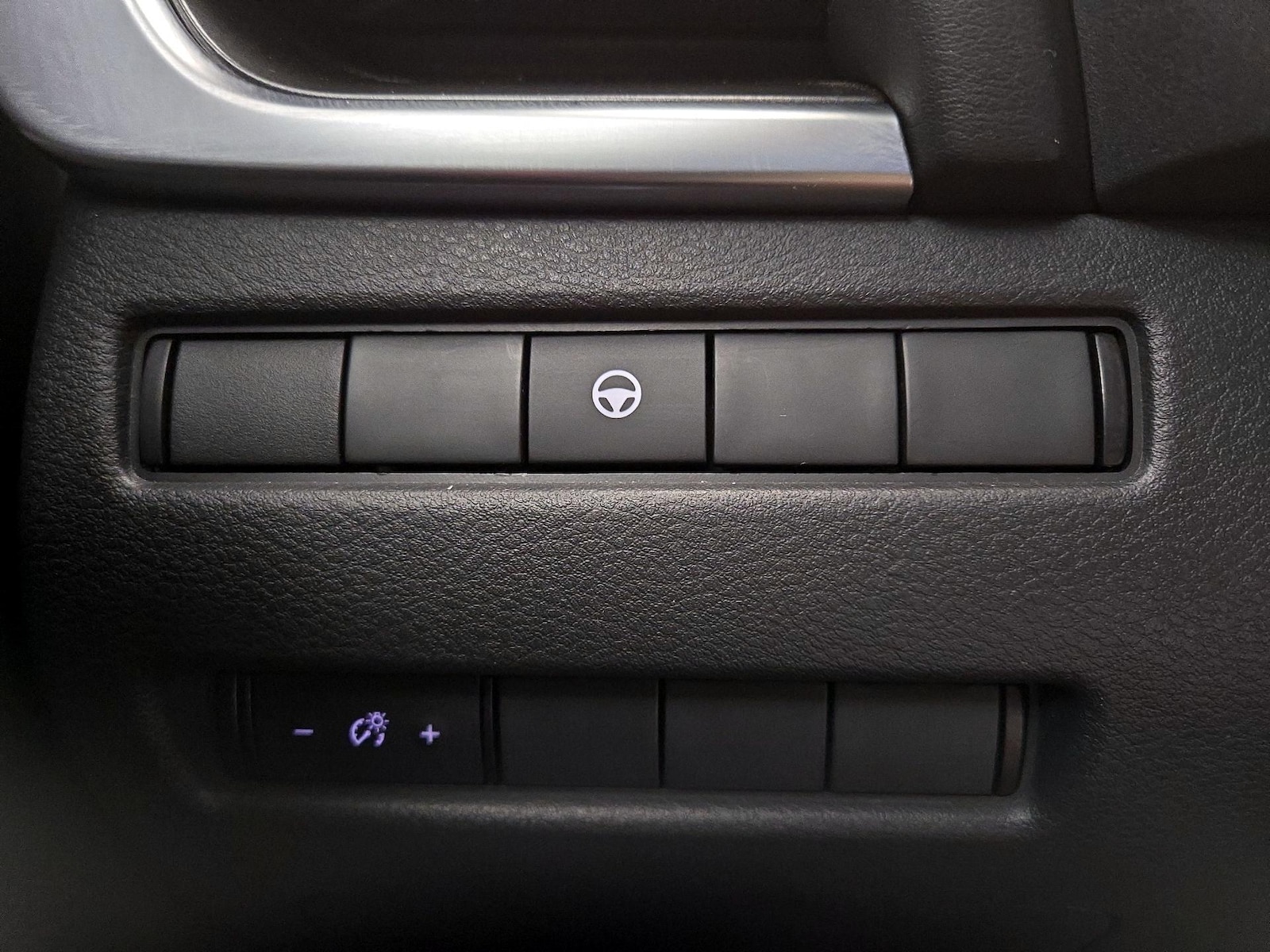 2023 Nissan Rogue SV - Photo 14