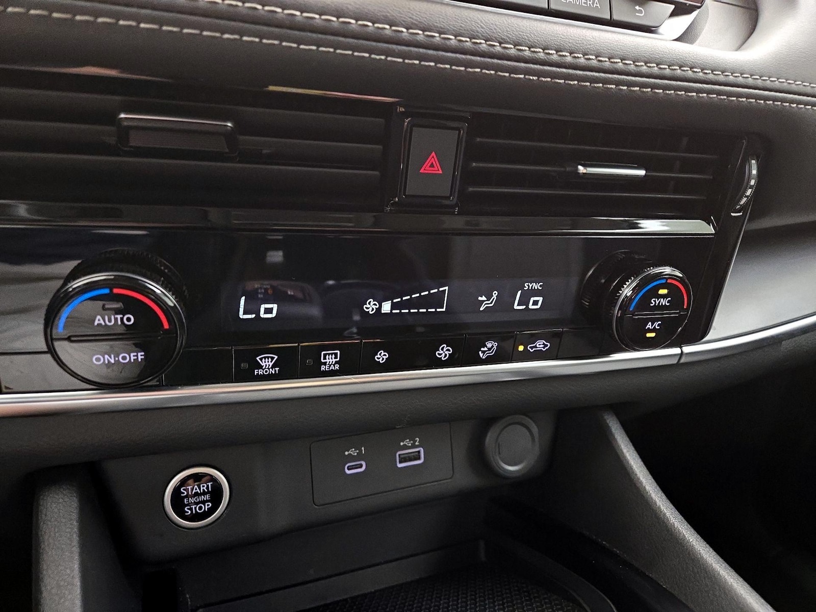 2023 Nissan Rogue SV - Photo 17