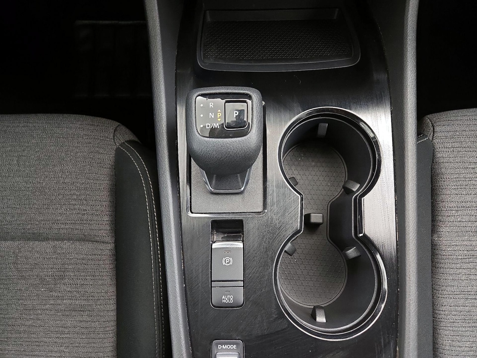 2023 Nissan Rogue SV - Photo 18
