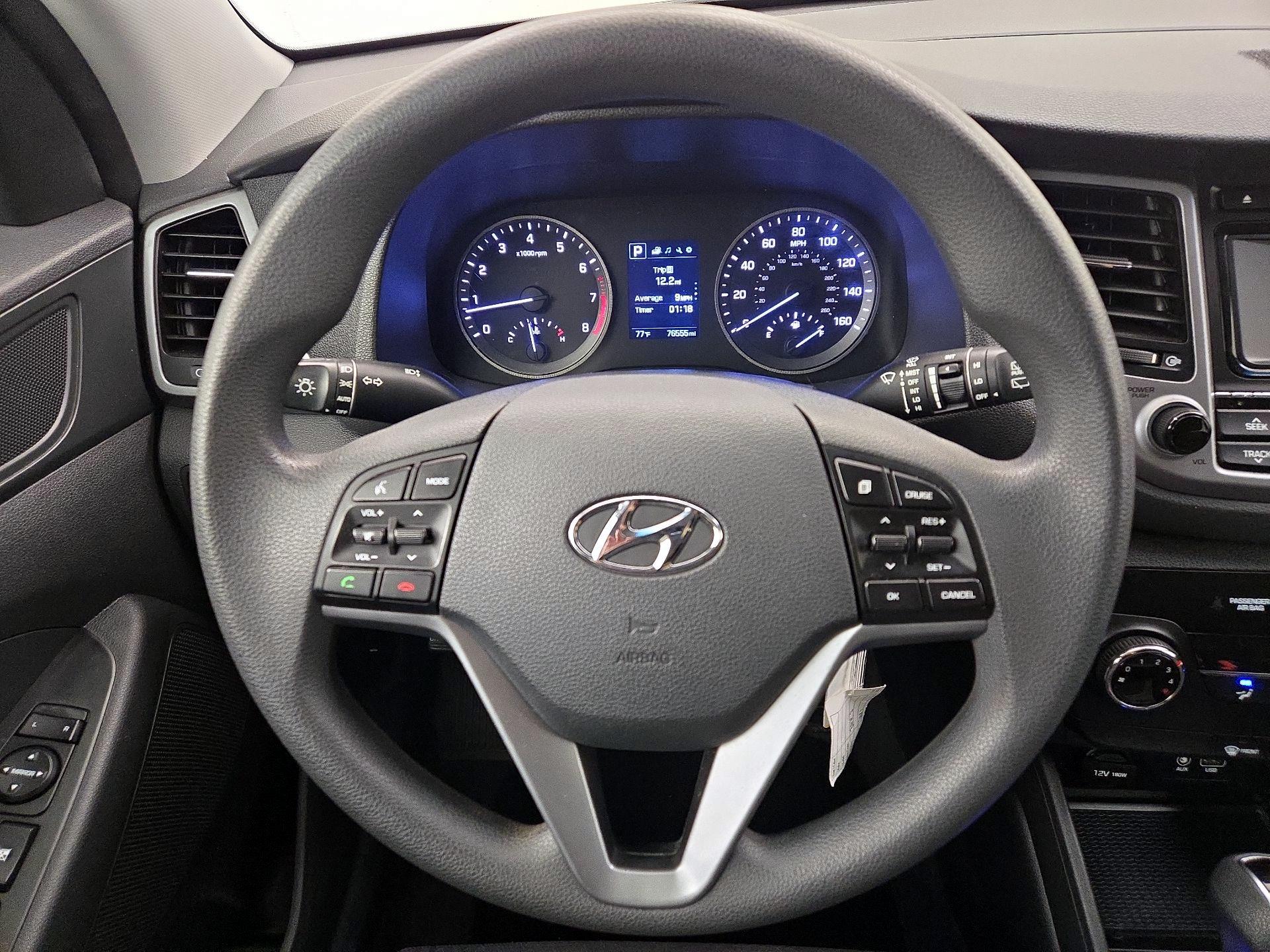 Thumbnail: 2016 Hyundai Tucson - 10