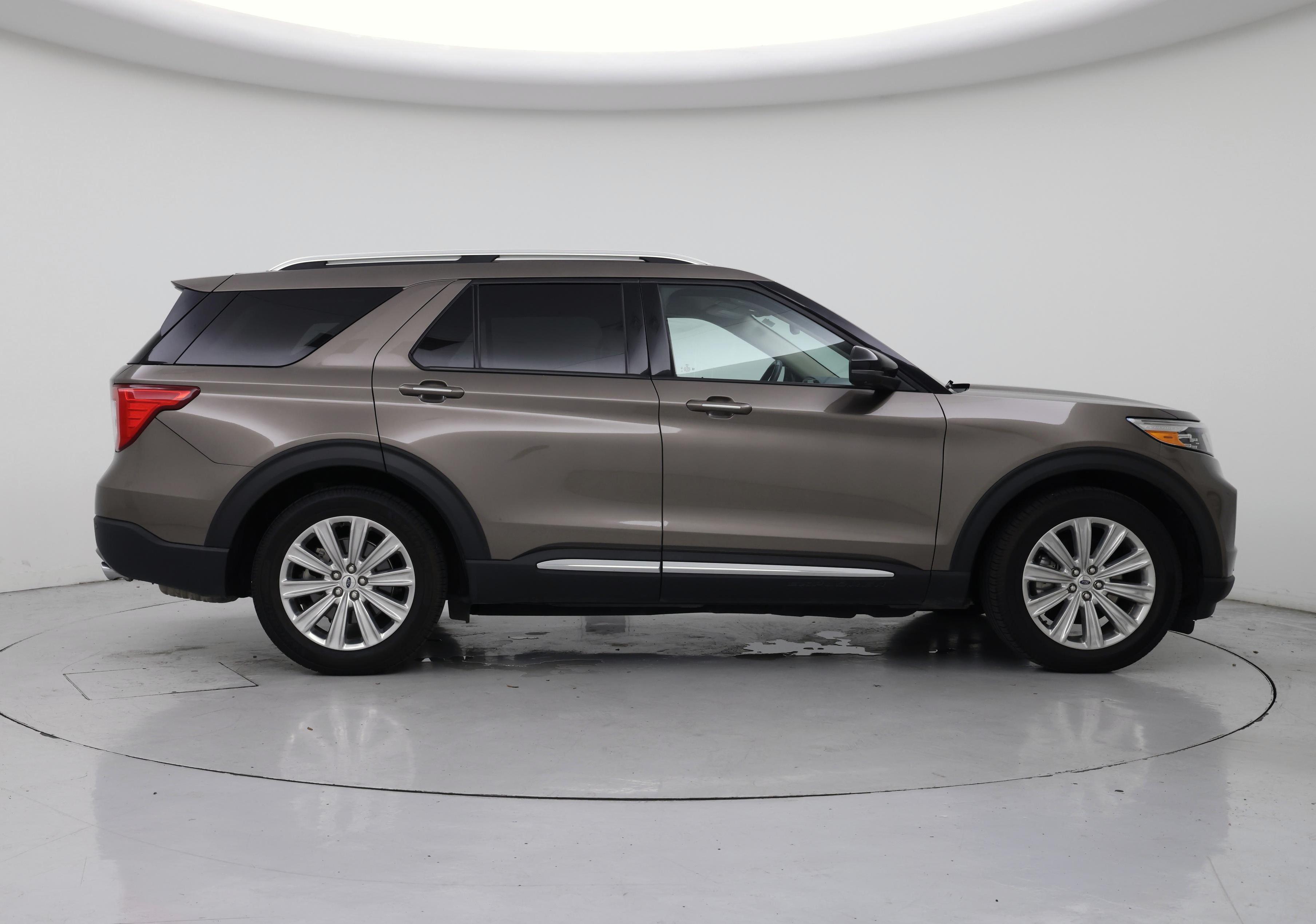 Thumbnail: 2021 Ford Explorer - 7