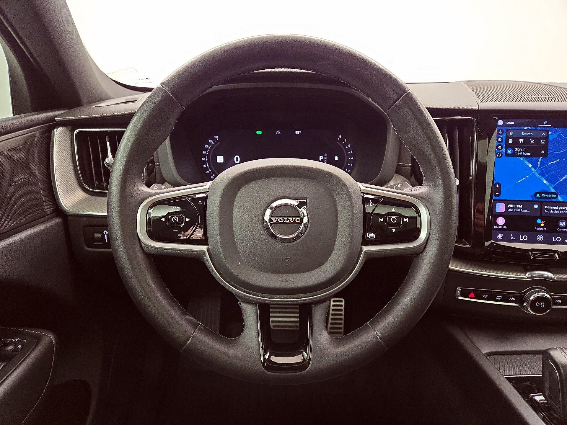 Thumbnail: 2022 Volvo XC60 - 10