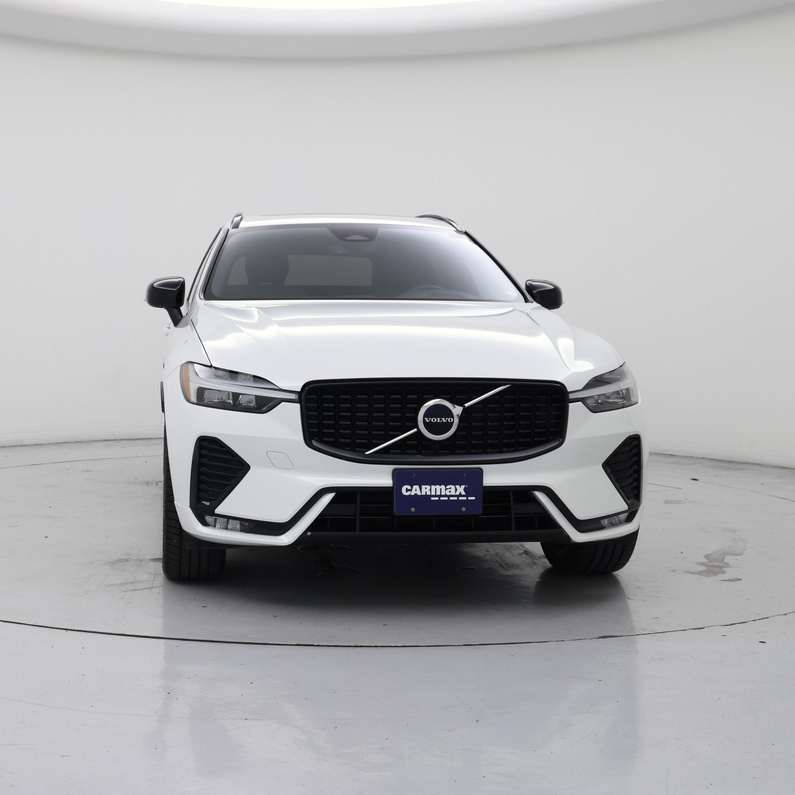 Thumbnail: 2022 Volvo XC60 - 5