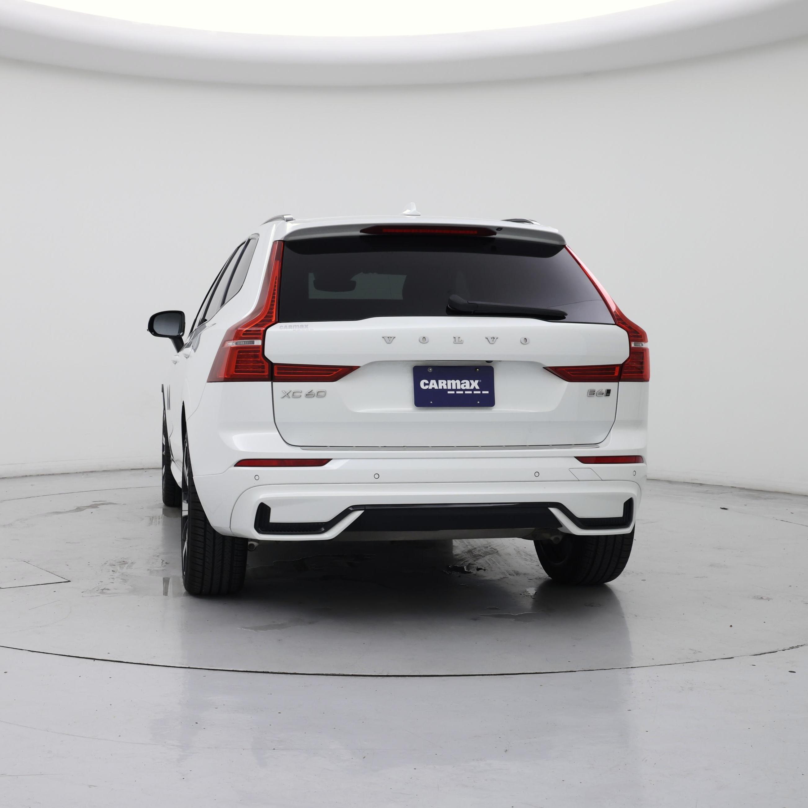 Thumbnail: 2022 Volvo XC60 - 6