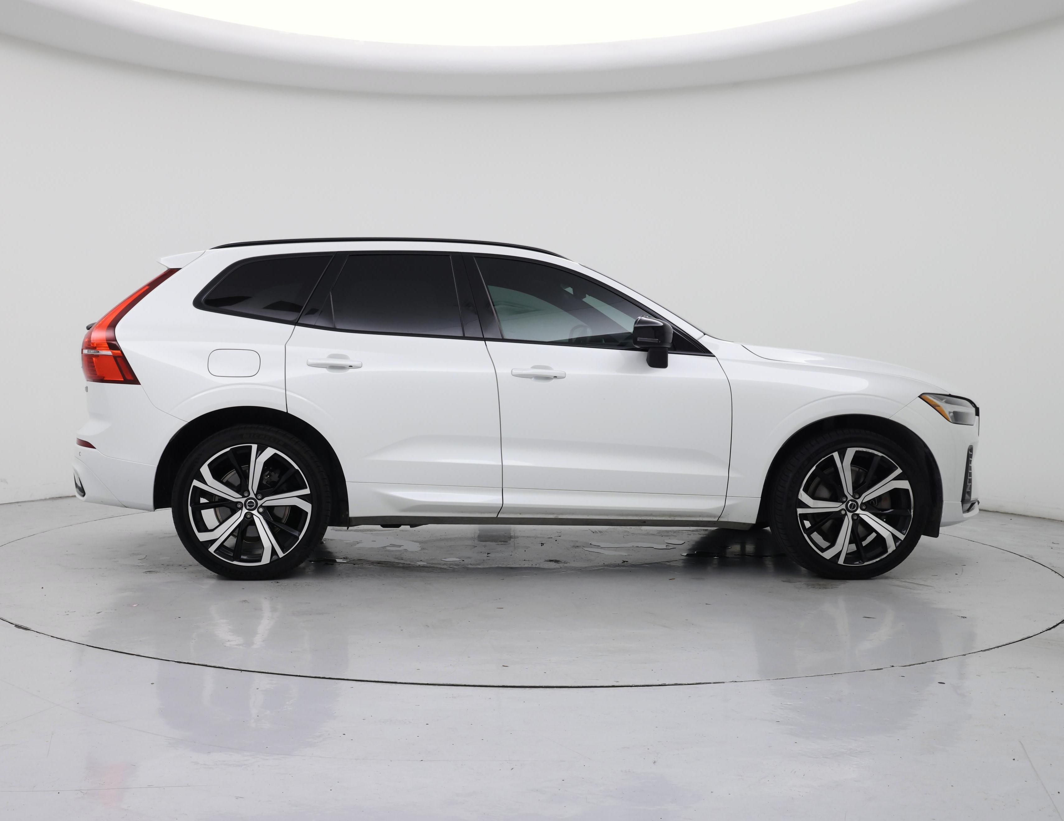 Thumbnail: 2022 Volvo XC60 - 7