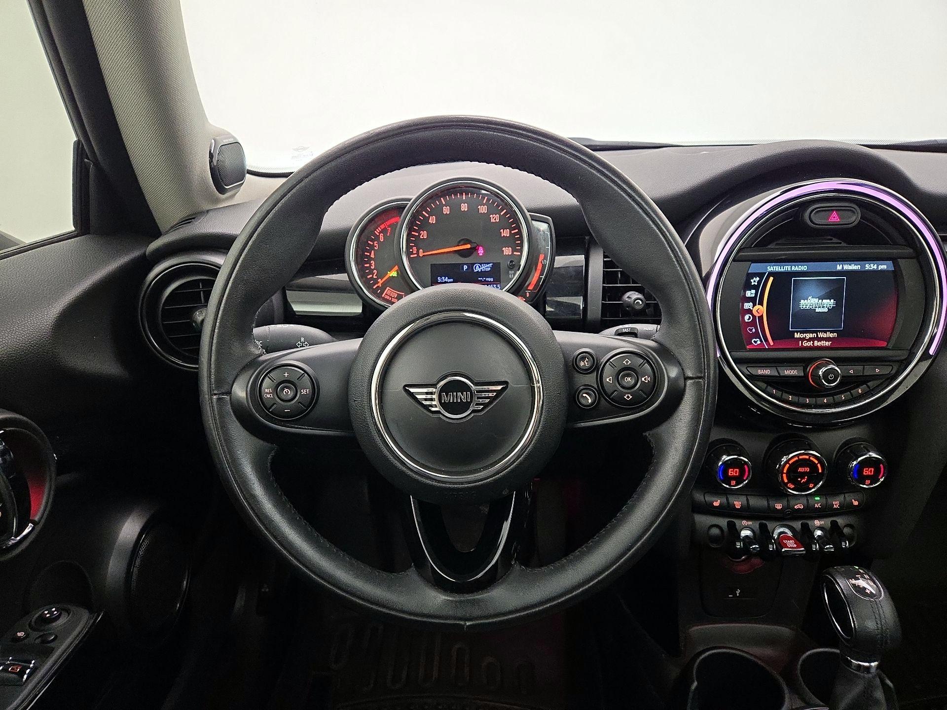 Thumbnail: 2019 MINI Cooper Hardtop - 10