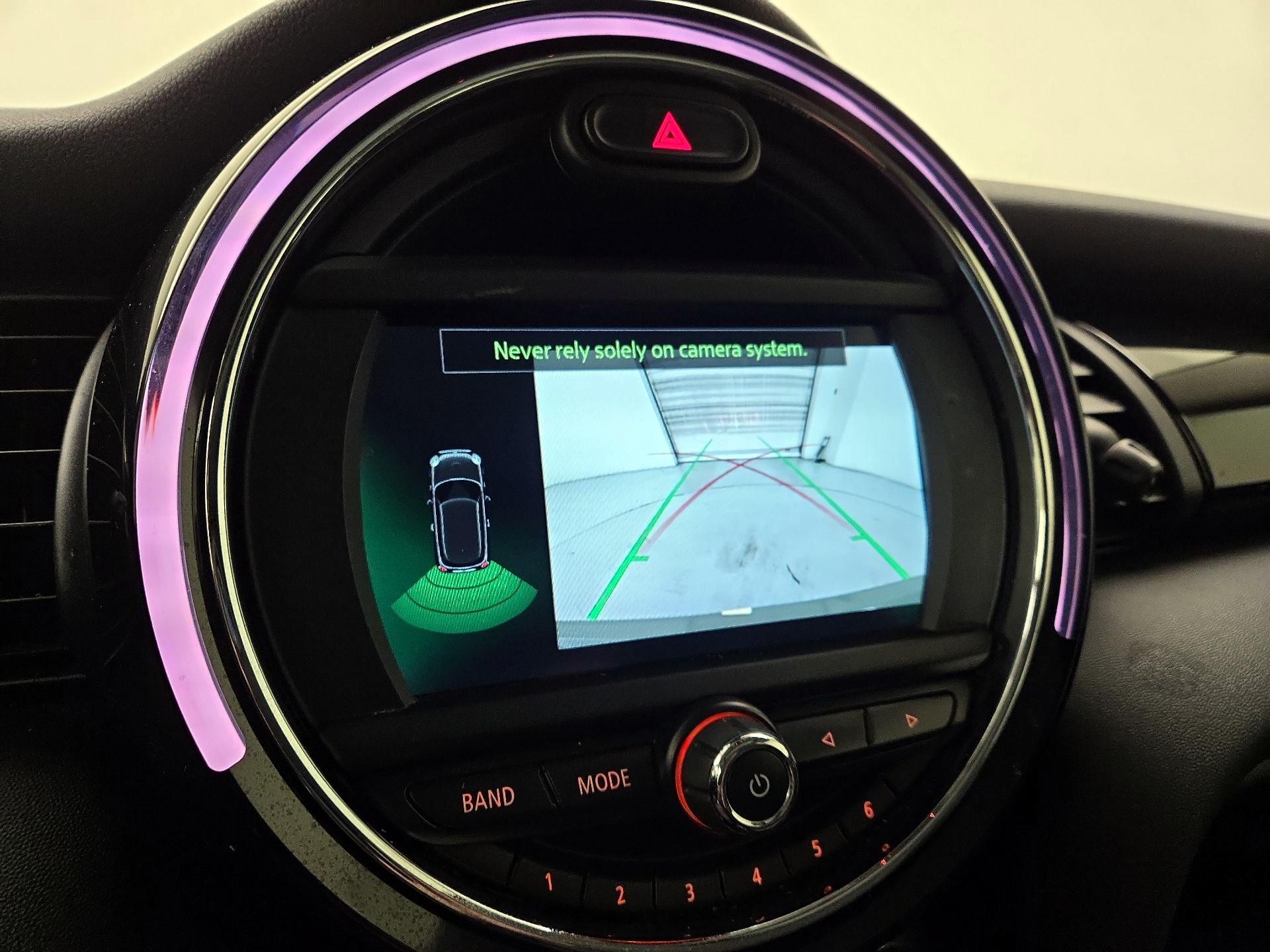 Thumbnail: 2019 MINI Cooper Hardtop - 14