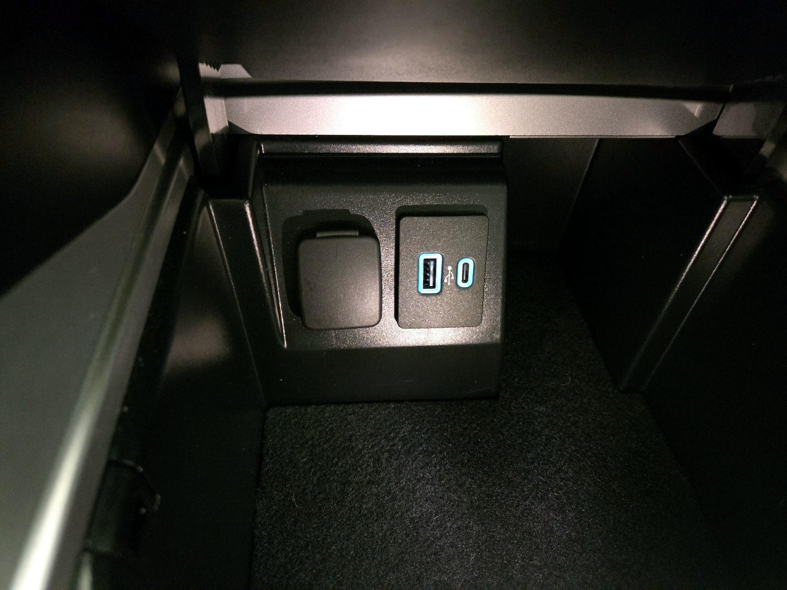 2023 Ford Explorer ST - Photo 20