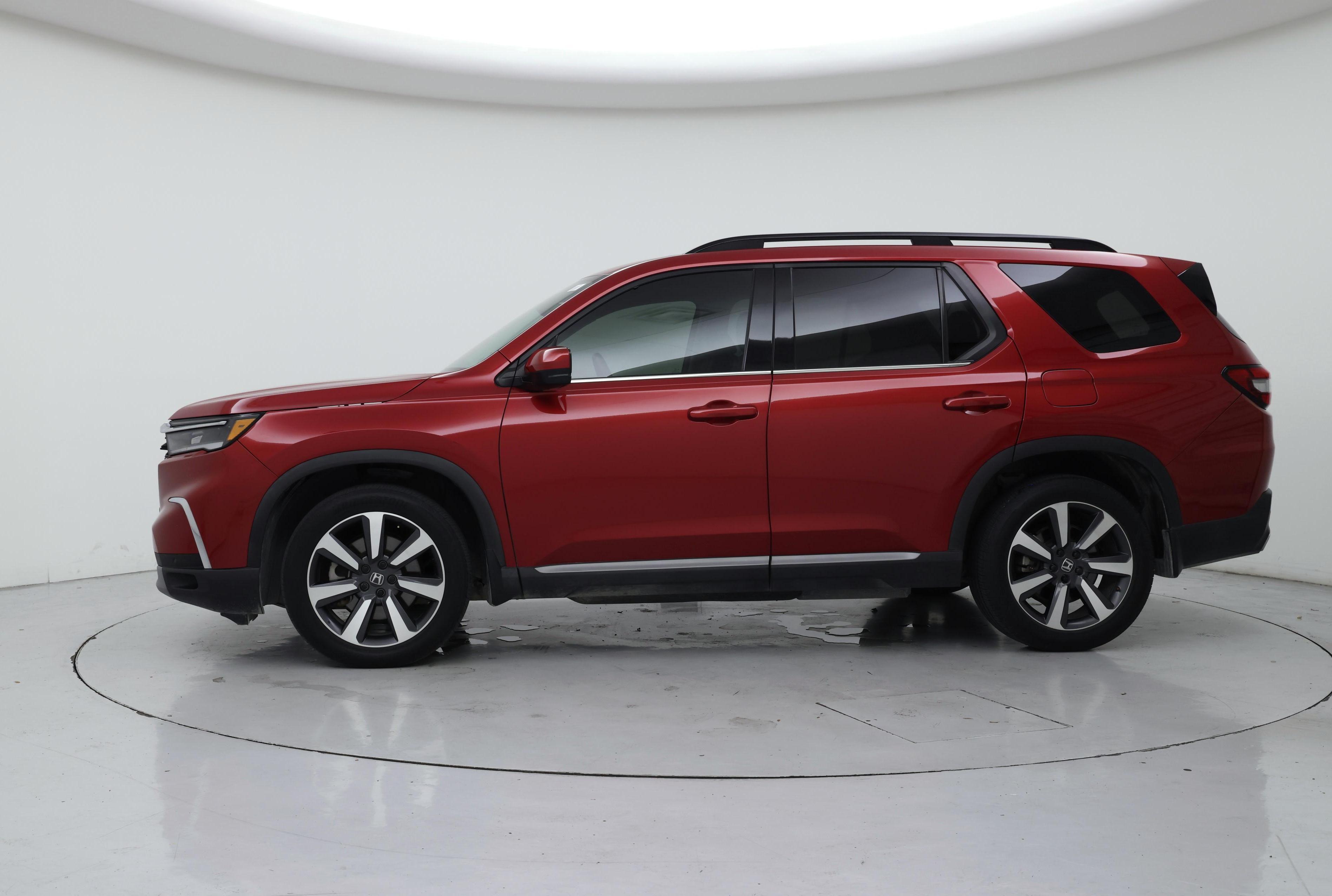 Thumbnail: 2023 Honda Pilot - 3