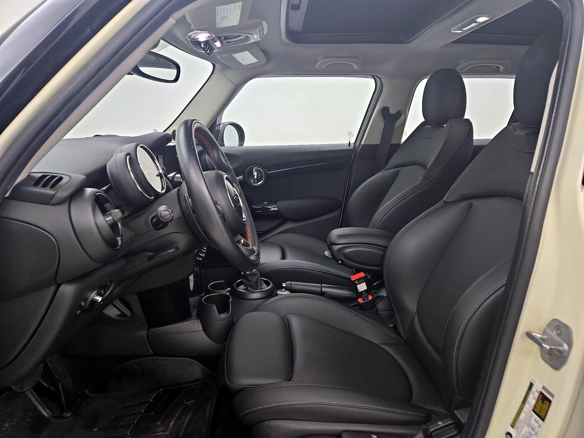 Thumbnail: 2019 MINI Cooper Hardtop - 11