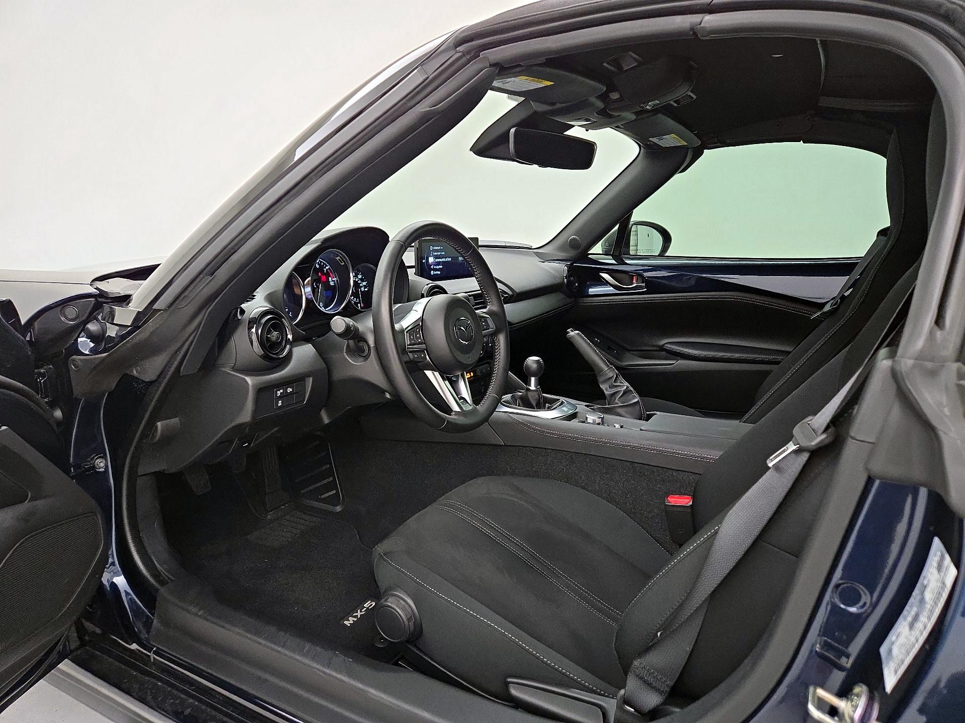 Thumbnail: 2025 Mazda MX-5 Miata - 9