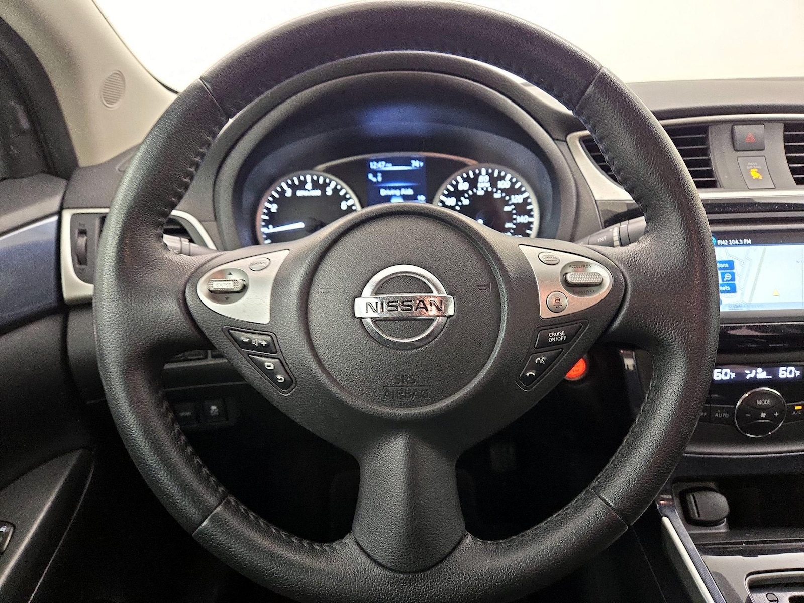 2018 Nissan Sentra SR - Photo 11