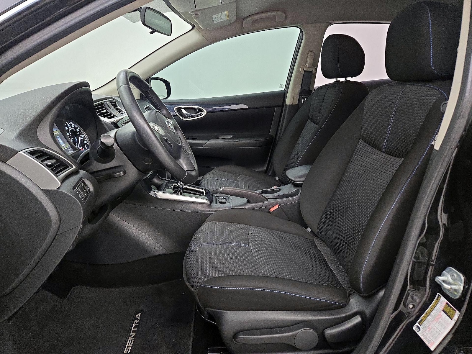 2018 Nissan Sentra SR - Photo 12