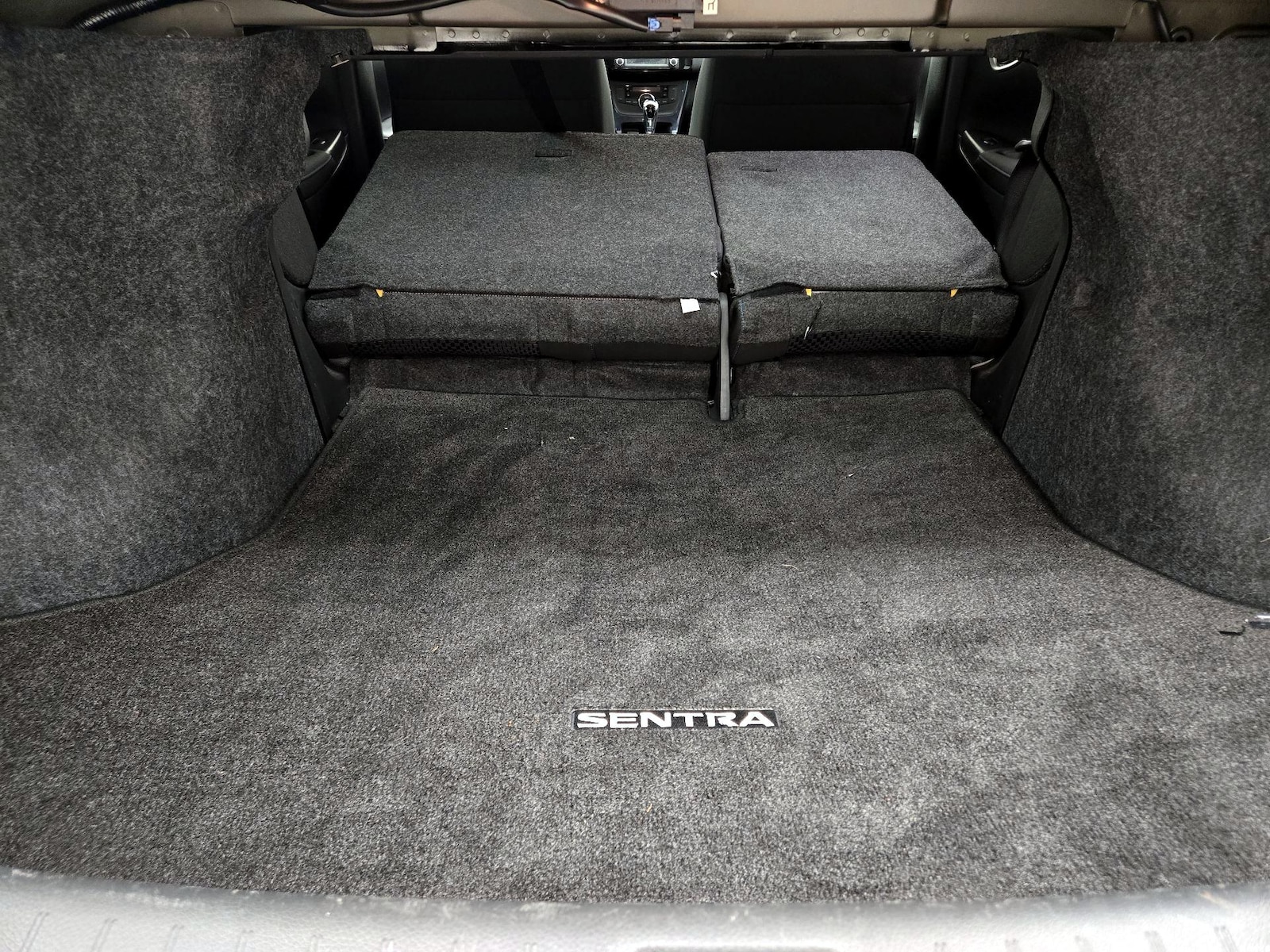 2018 Nissan Sentra SR - Photo 23