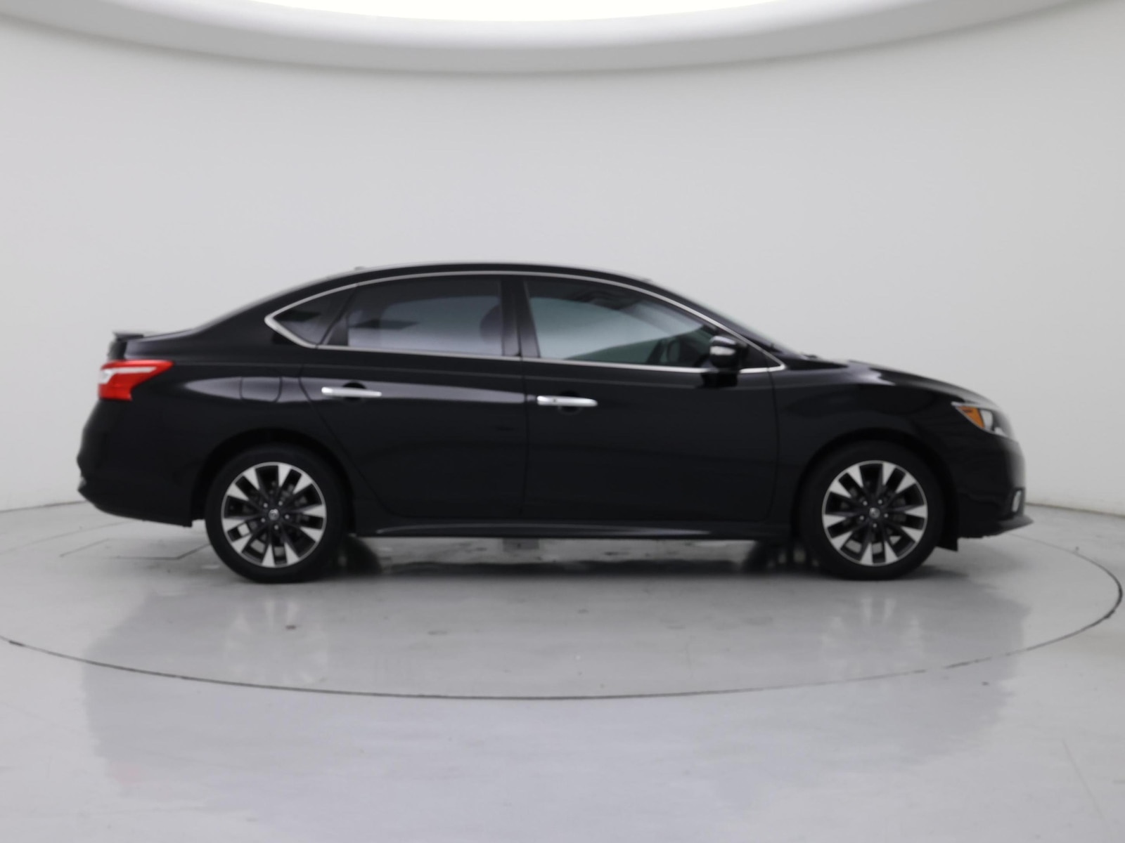 2018 Nissan Sentra SR - Photo 8