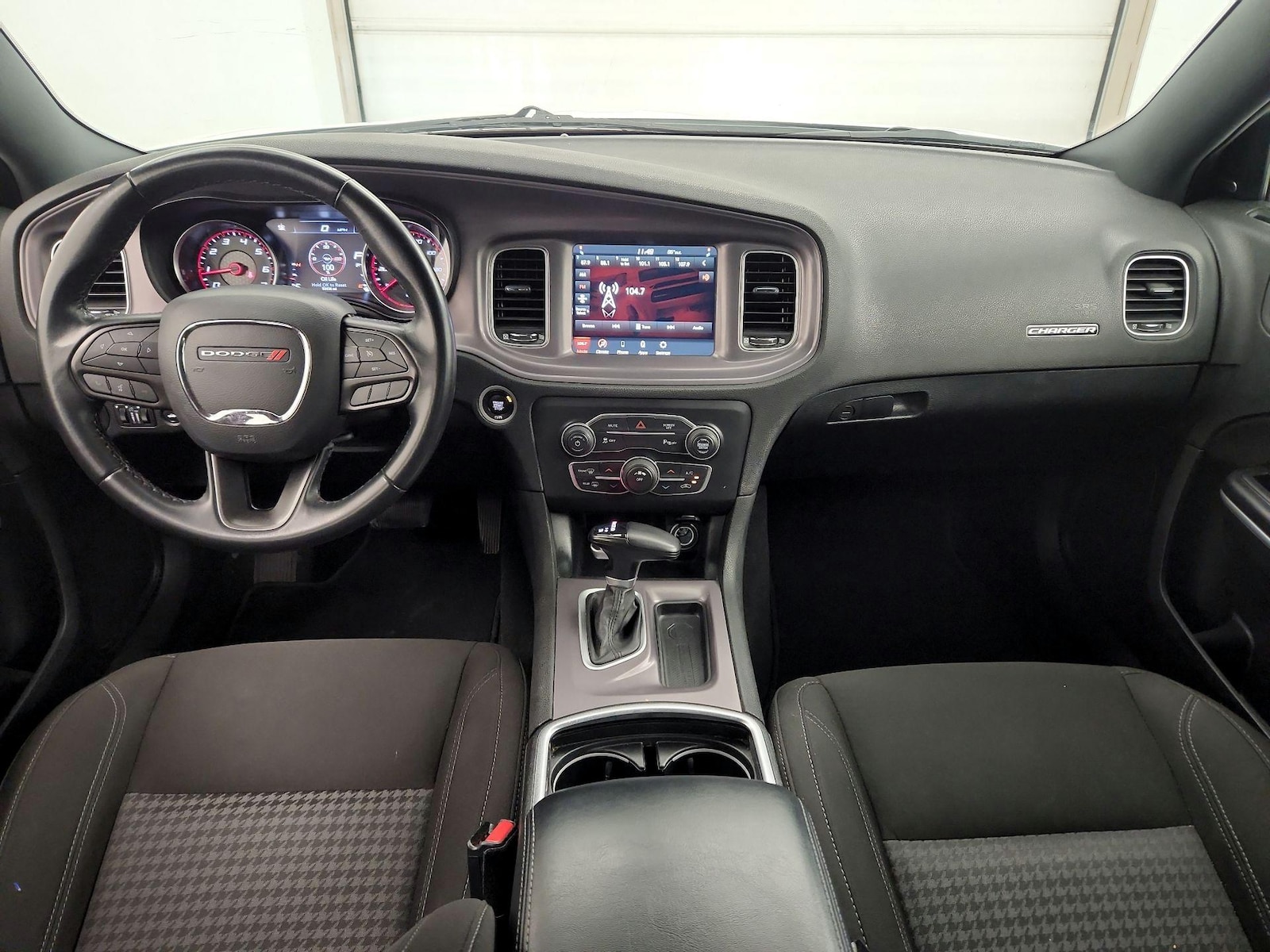 2023 Dodge Charger SXT - Photo 10