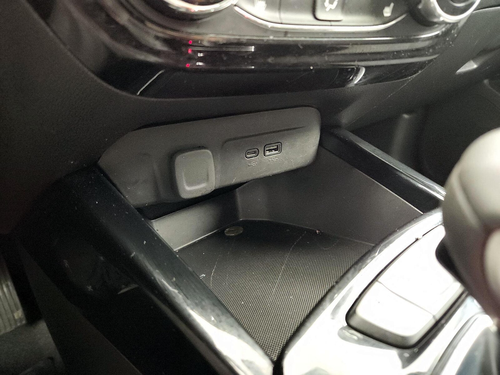 2025 Chevrolet Trax LT - Photo 19