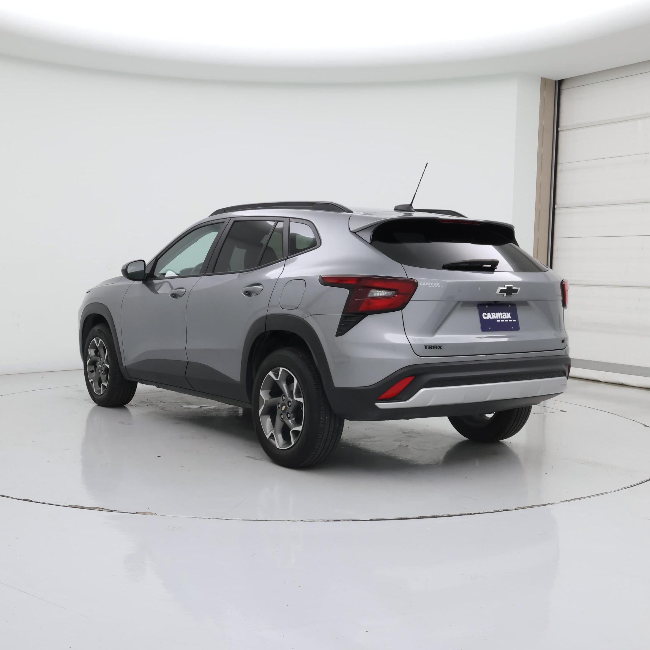 Thumbnail: 2025 Chevrolet Trax - 2