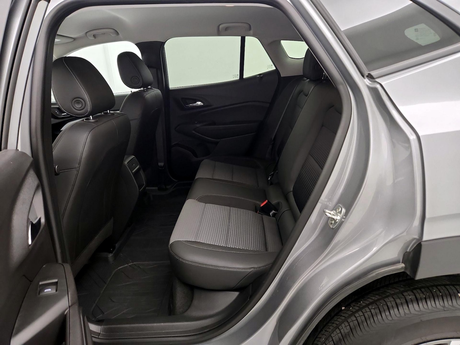 2025 Chevrolet Trax LT - Photo 20