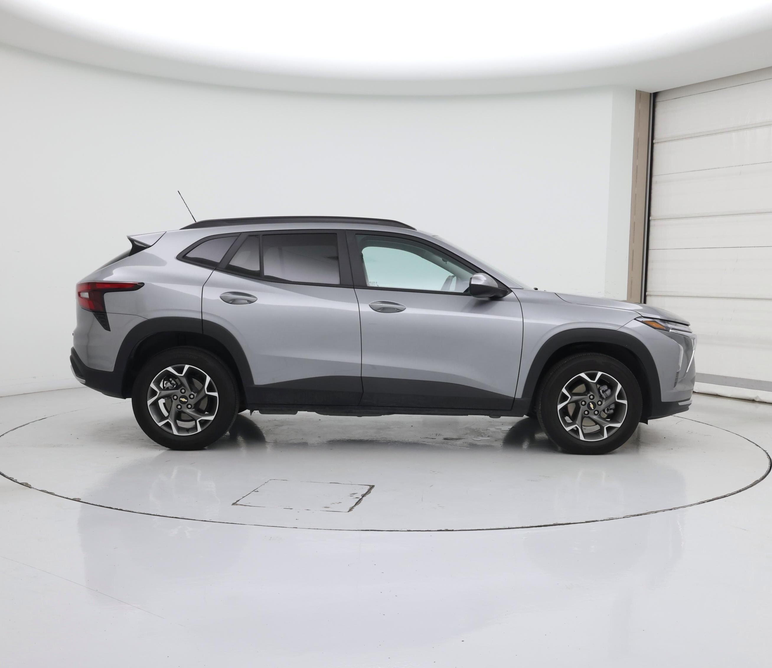 Thumbnail: 2025 Chevrolet Trax - 7