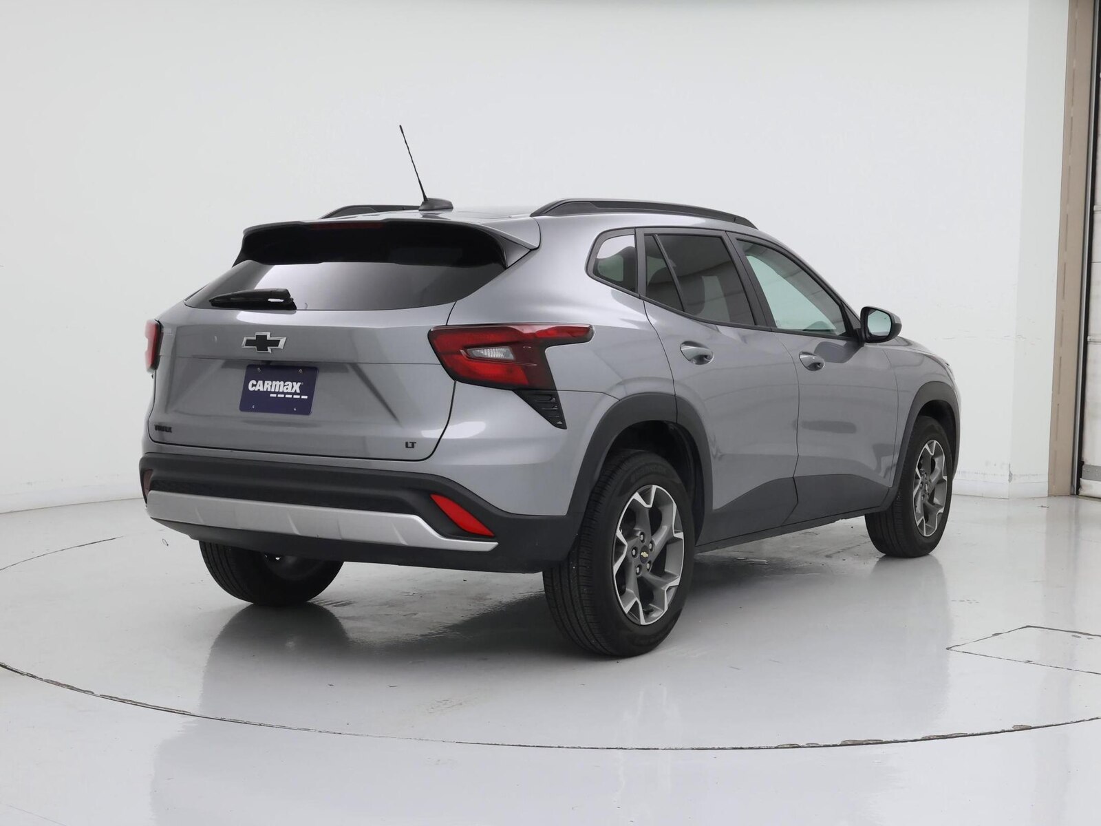 2025 Chevrolet Trax LT - Photo 9