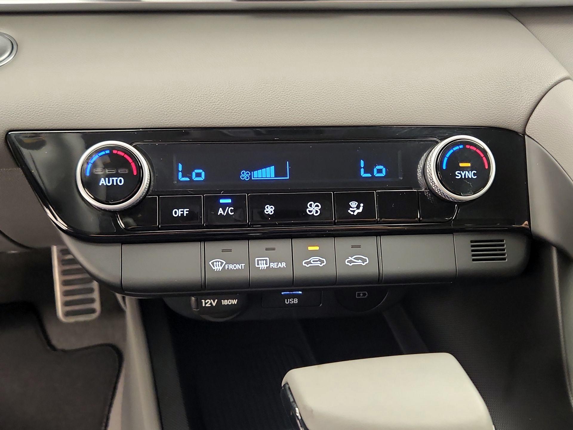 Thumbnail: 2025 Hyundai Elantra - 16