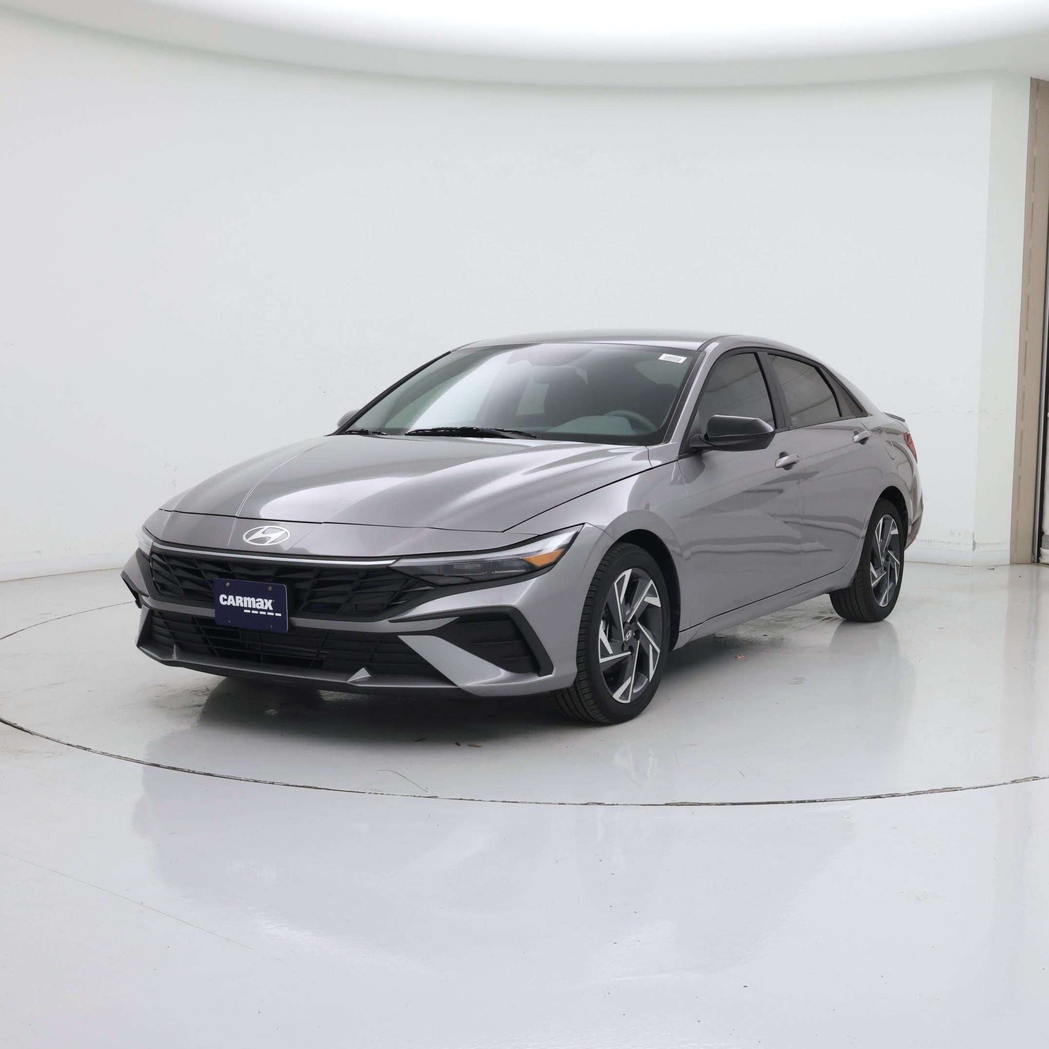 Thumbnail: 2025 Hyundai Elantra - 4