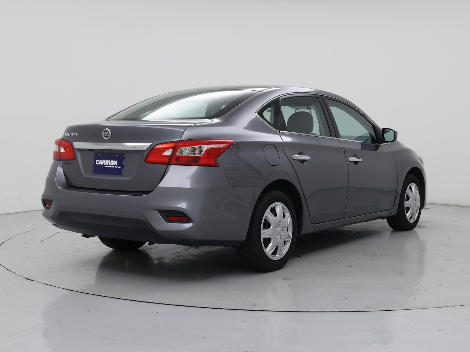 2018 Nissan Sentra S - Photo 9