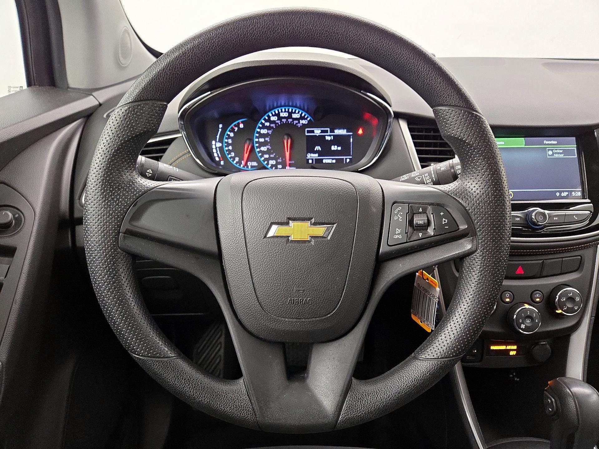 Thumbnail: 2018 Chevrolet Trax - 10
