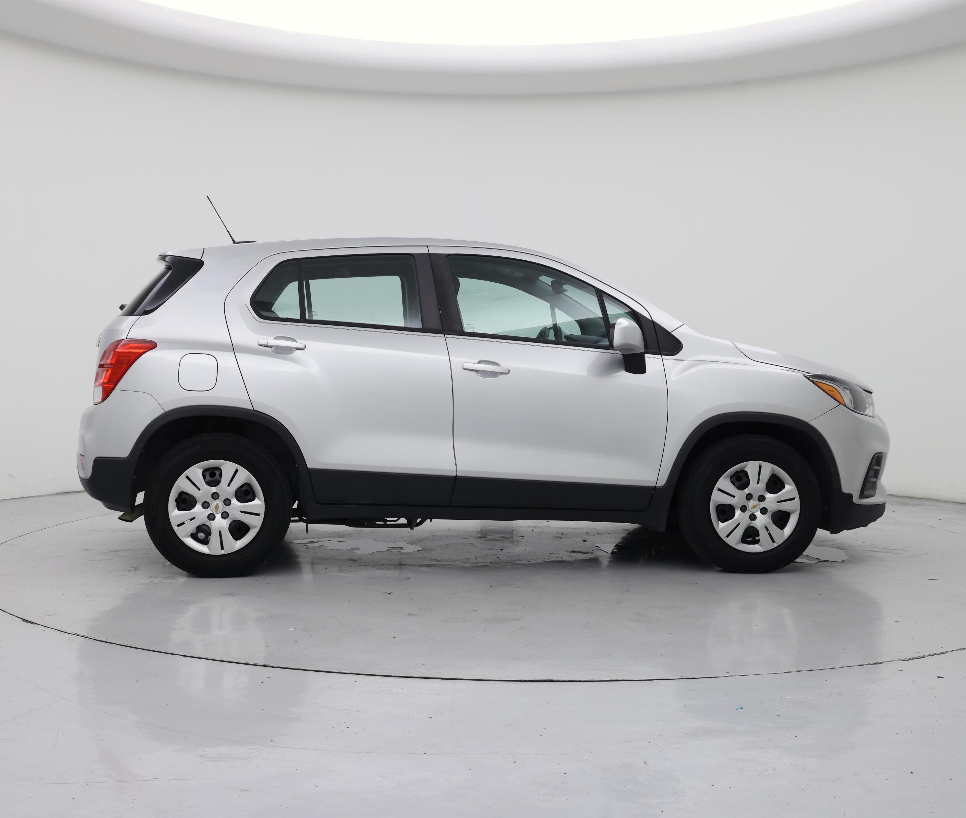 Thumbnail: 2018 Chevrolet Trax - 7