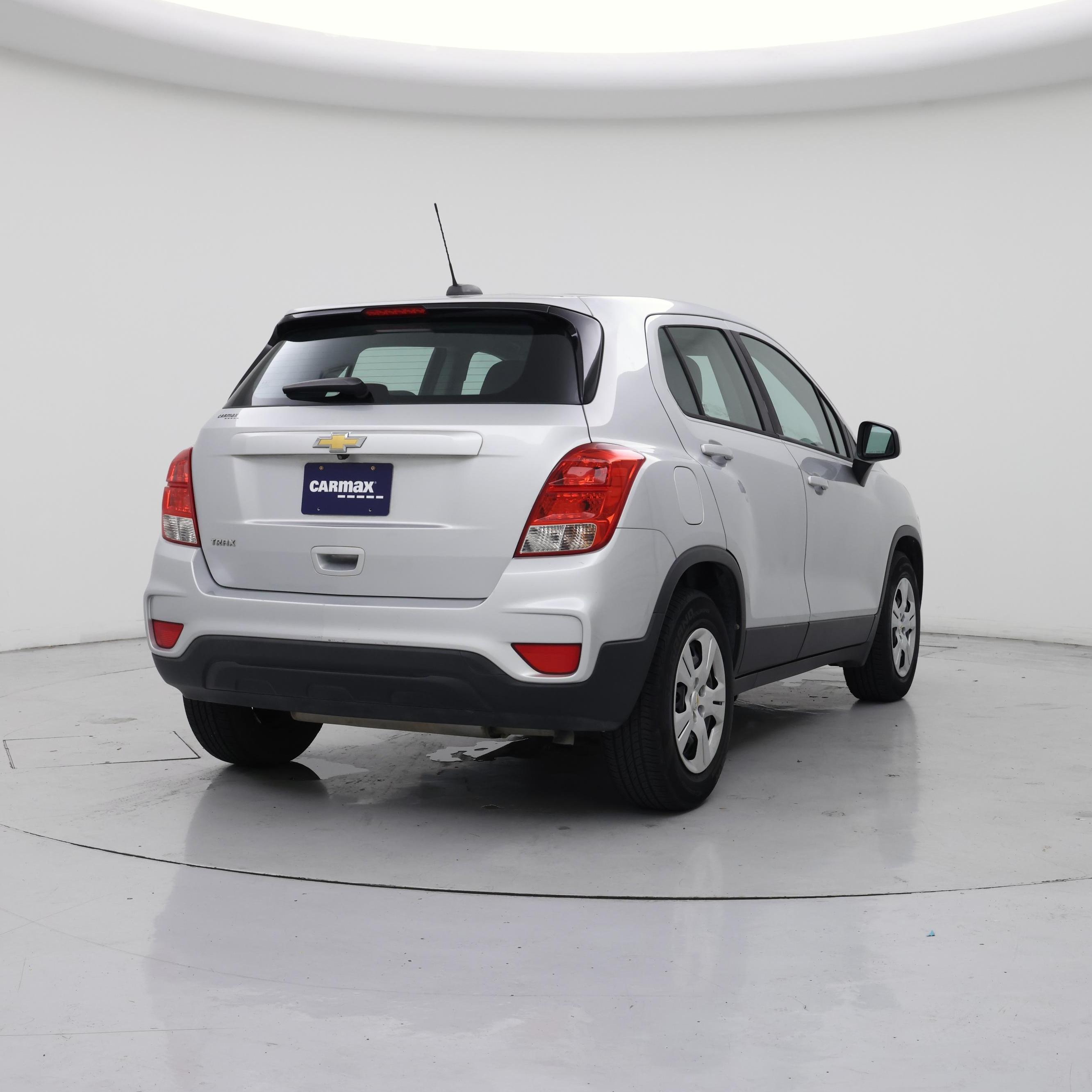 Thumbnail: 2018 Chevrolet Trax - 8