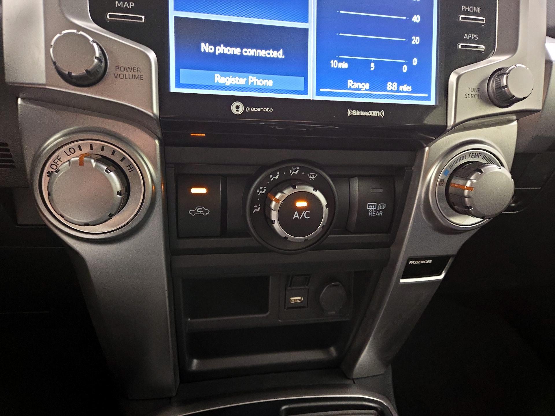 Thumbnail: 2023 Toyota 4Runner - 16