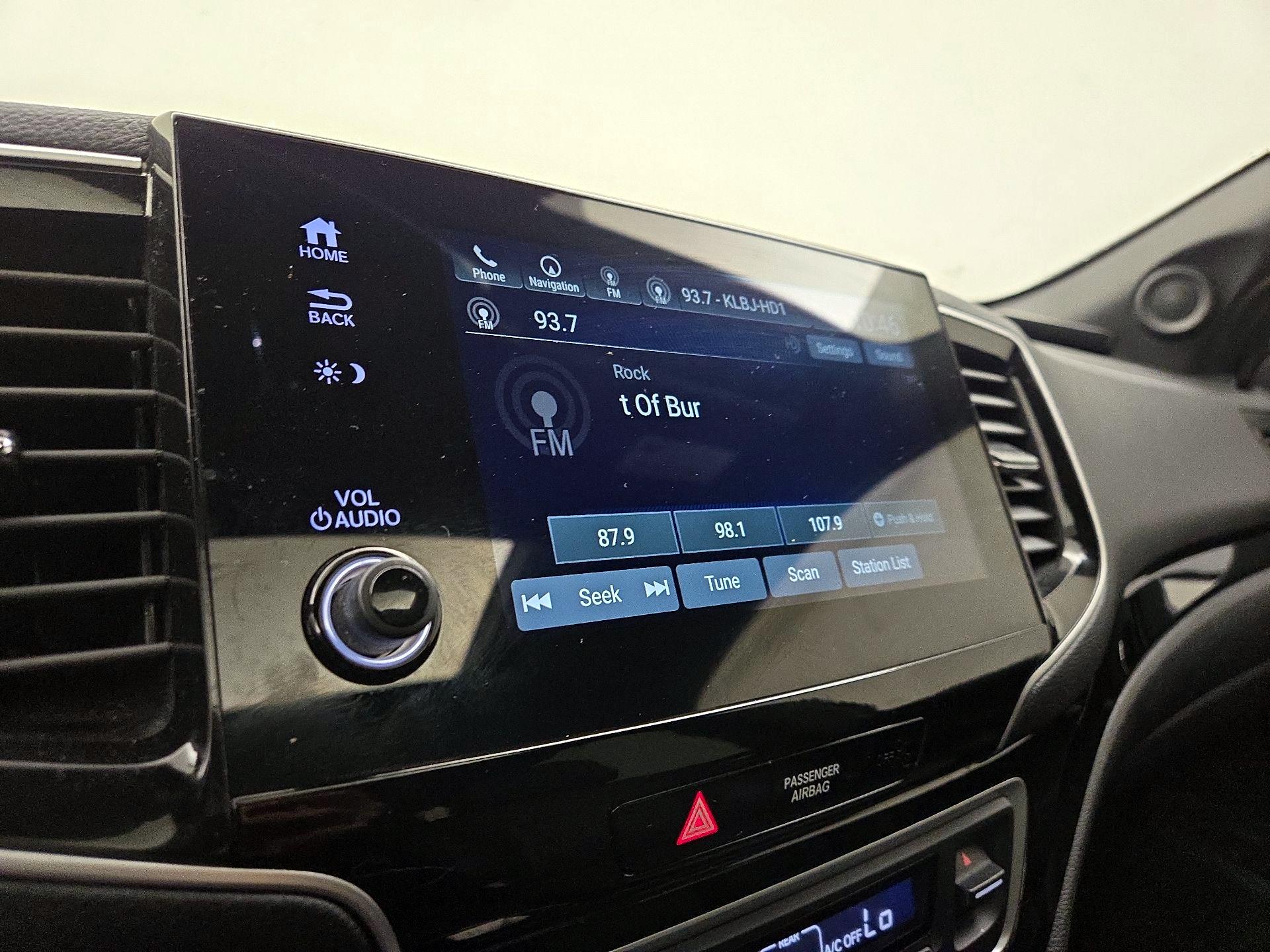 Thumbnail: 2019 Honda Passport - 16