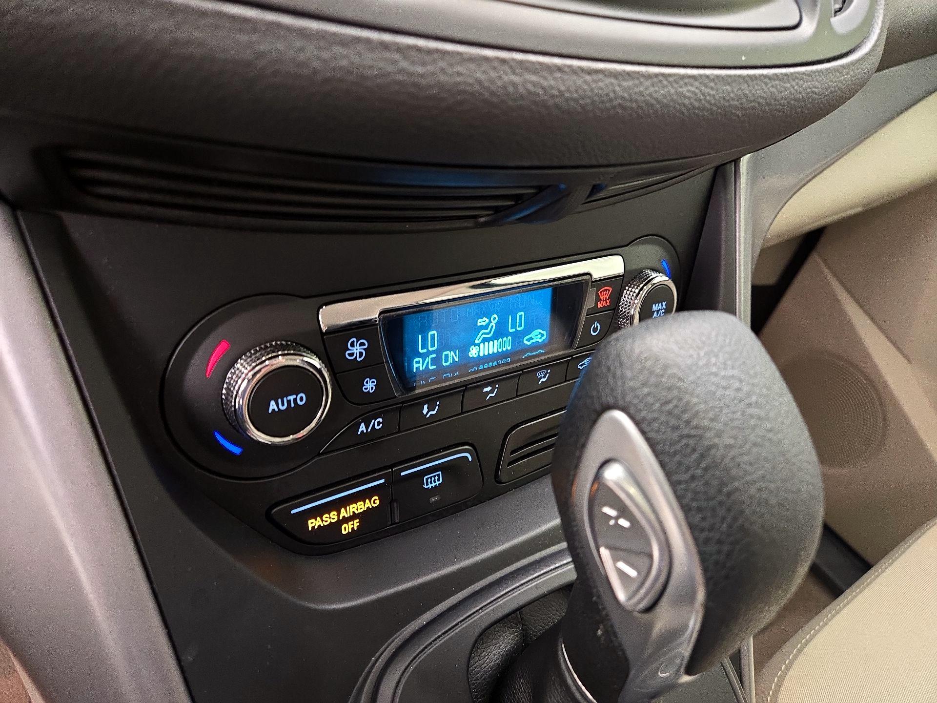 Thumbnail: 2016 Ford Escape - 16