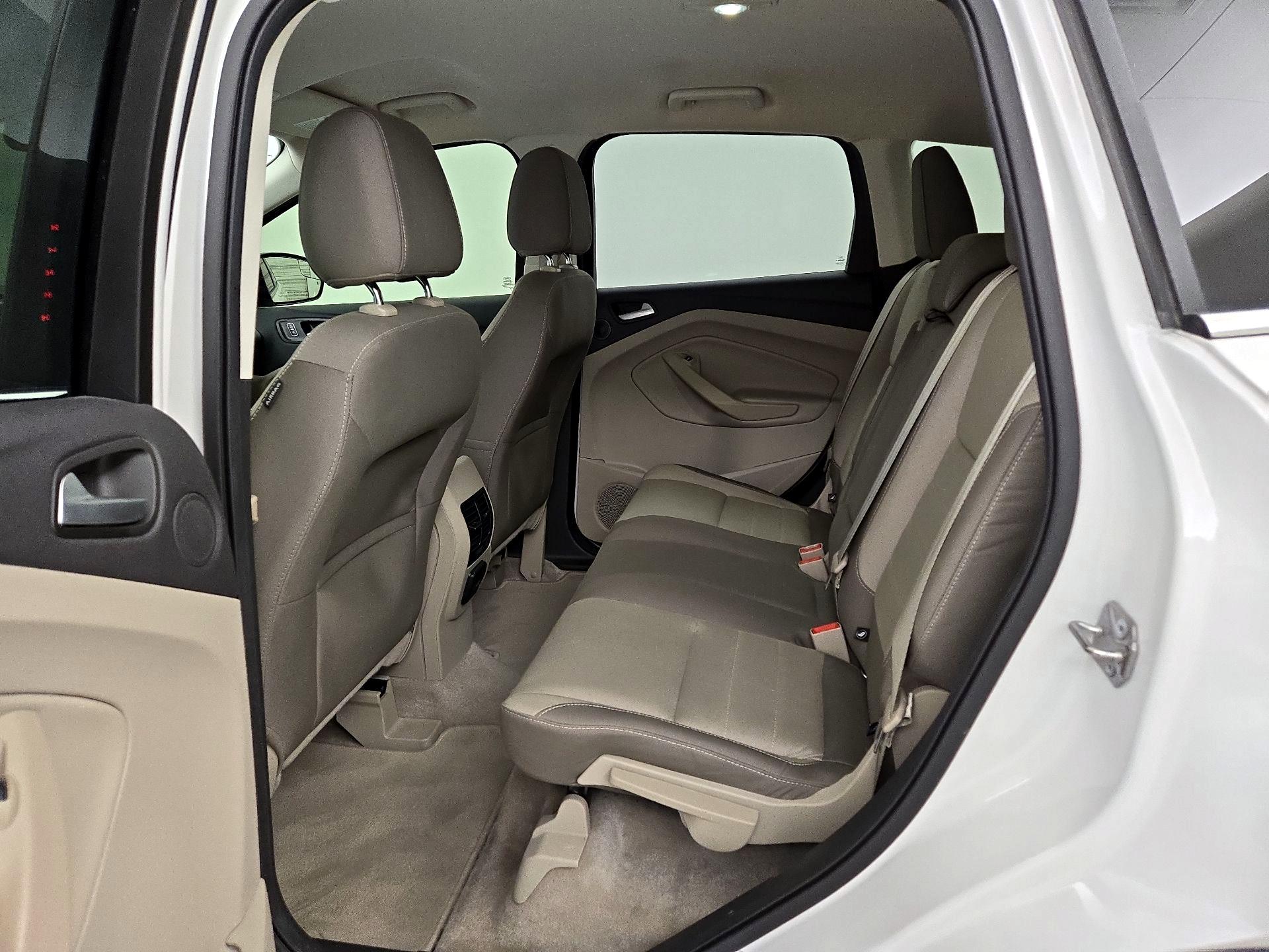 Thumbnail: 2016 Ford Escape - 19