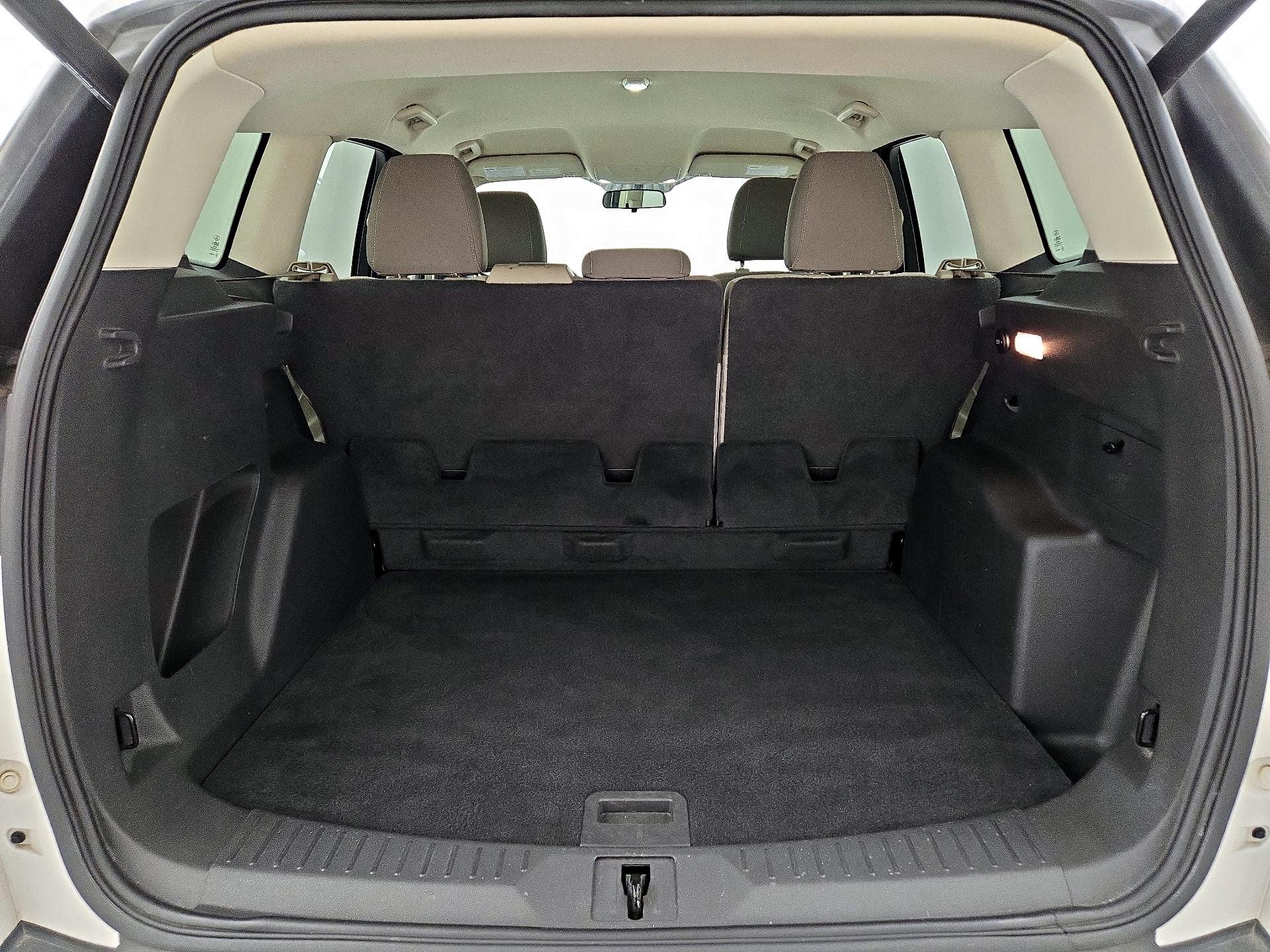 Thumbnail: 2016 Ford Escape - 20