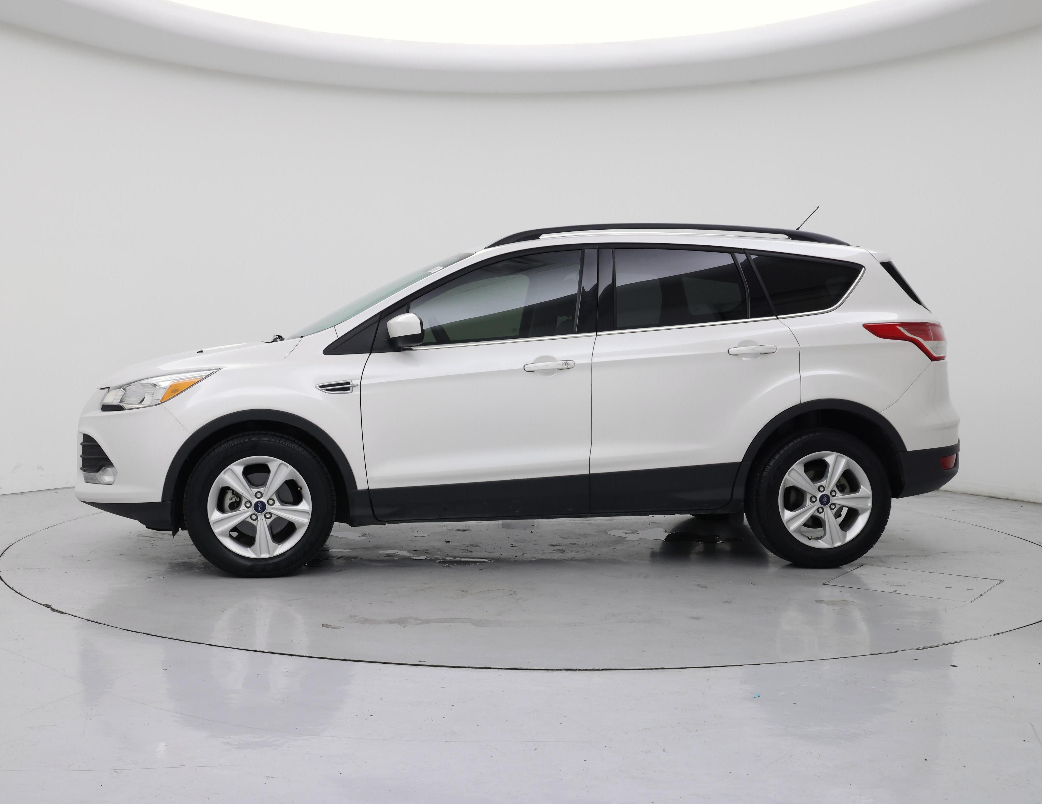 Thumbnail: 2016 Ford Escape - 3