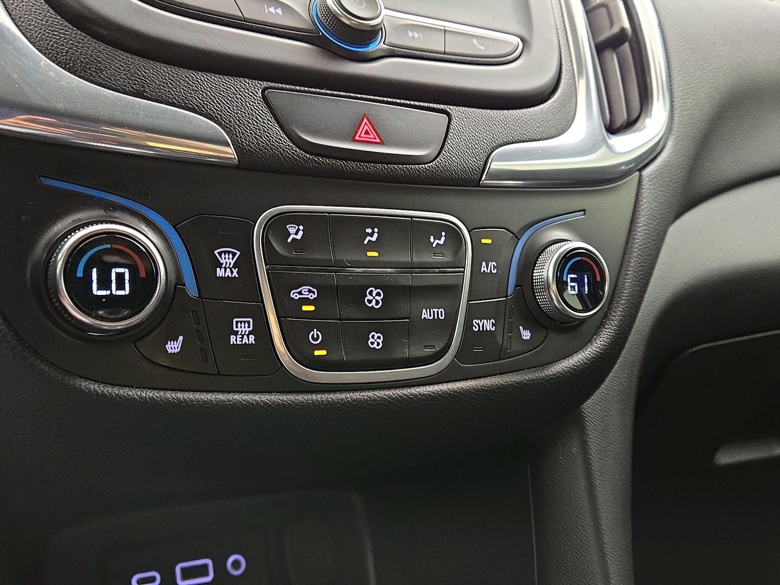 2020 Chevrolet Equinox 2FL - Photo 17