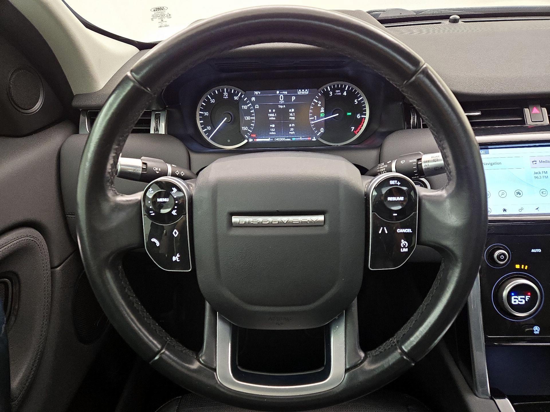 Thumbnail: 2020 Land Rover Discovery Sport - 10